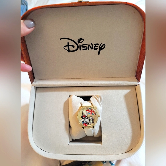 Disney Accessories - Disney Gold and Cream Watch